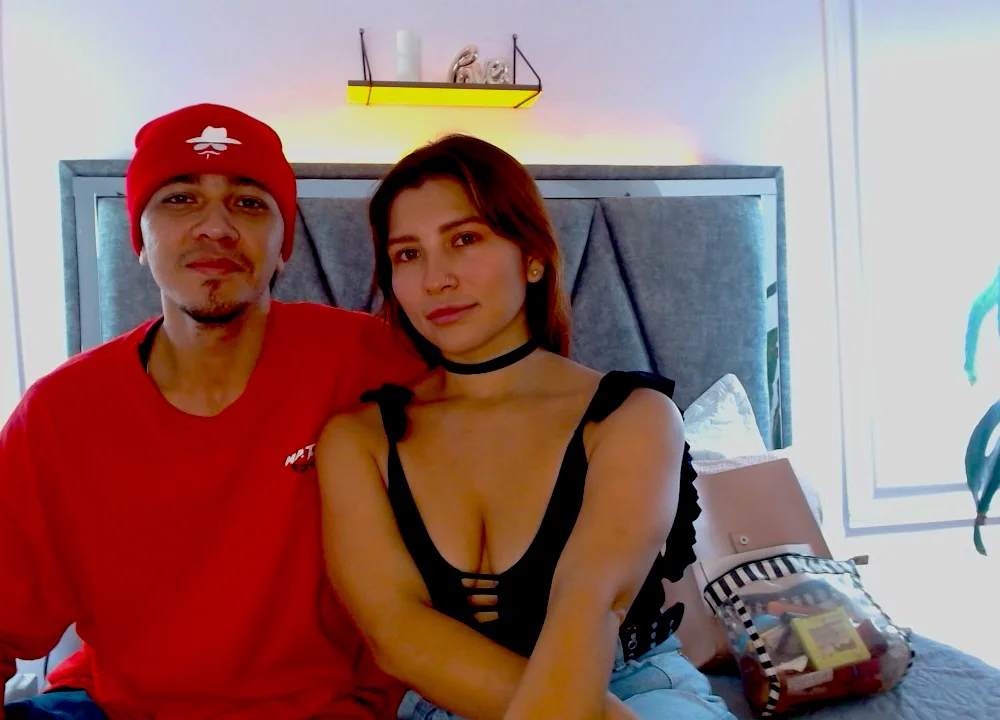 AliceandWest's Offline Chat Room
