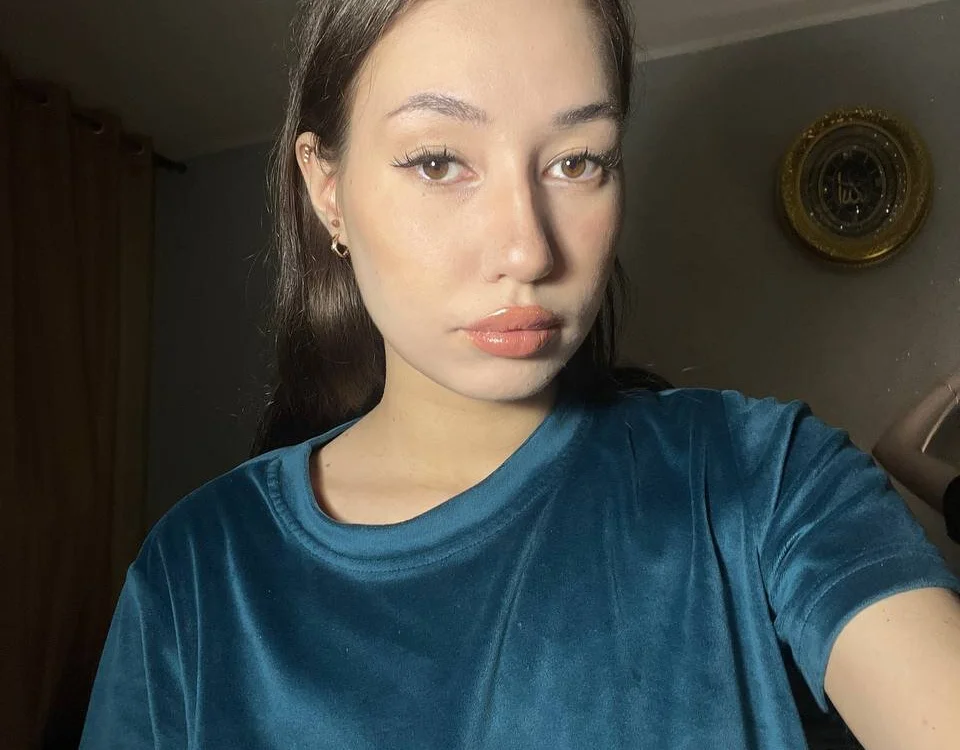 AnnieDamis' Offline XXX Chat