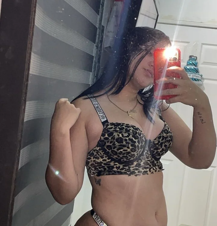 Mia_latinhot