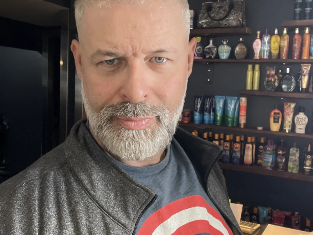 Silverfoxxx-73 Chat XXX offline