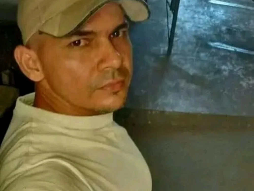 Rolandogo 離線 XXX 聊天