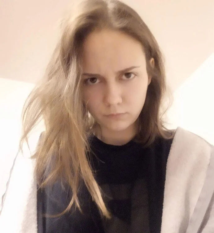 MarieeEdwards' Offline Chat Room