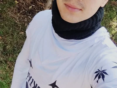 Erickandsam - live cam model