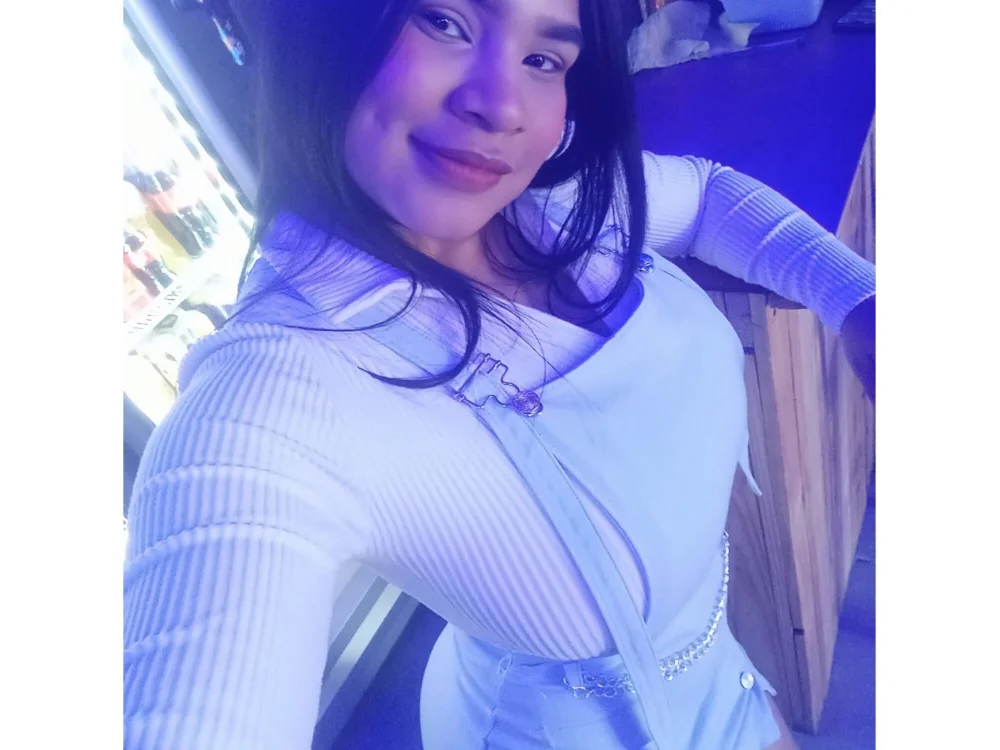 Chat +18 off-line de Lila_Jonees