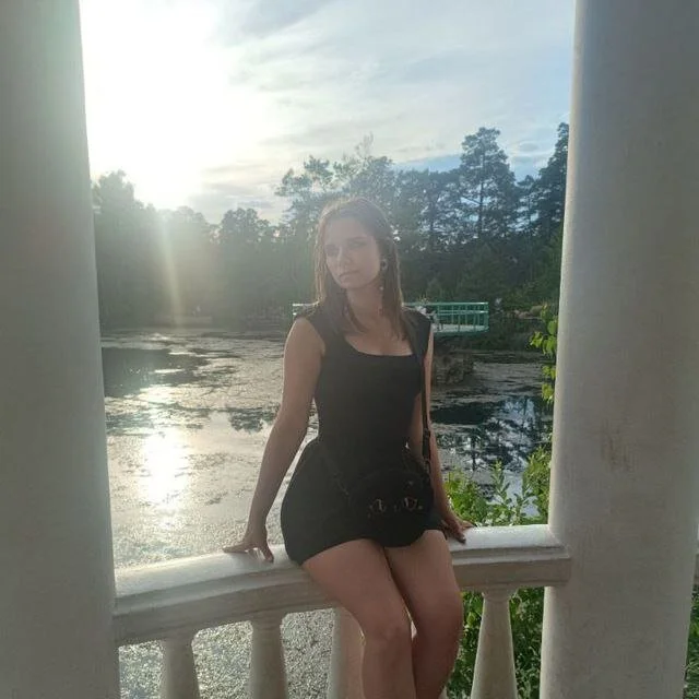 CharlenaBrahney offline chatrum