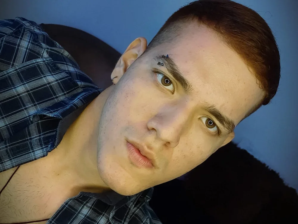 aaronmason's Offline Chat Room