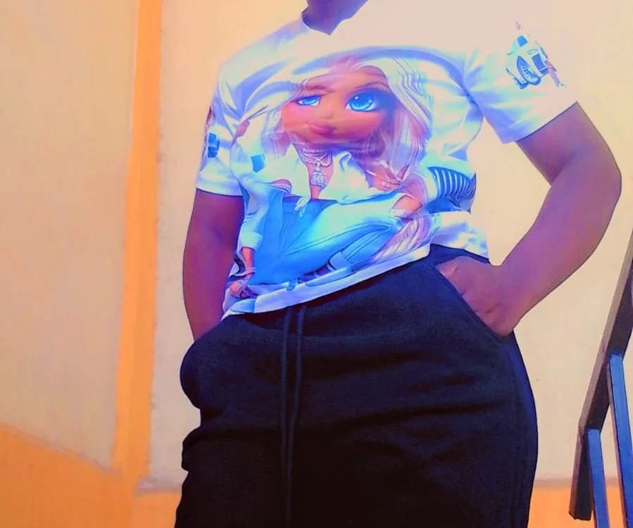 petite_brown's most recent online preview