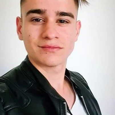 bestboy18 – Offline XXX chat