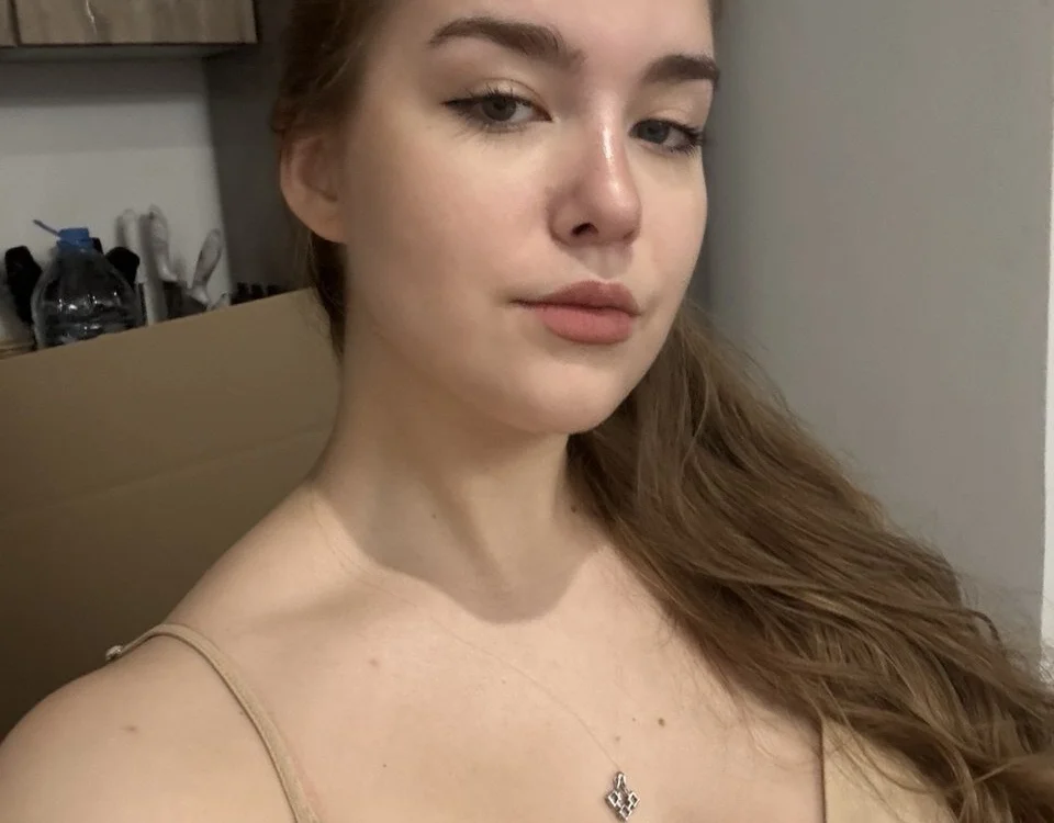 FloyKeohane Offline XXX-Chat