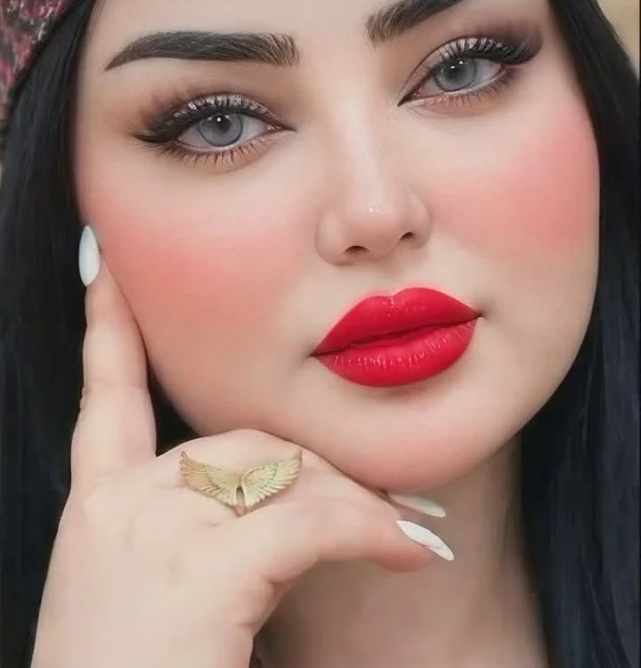 kati_sexxi Adlı Modelin Çevrimdışı XXX Sohbeti