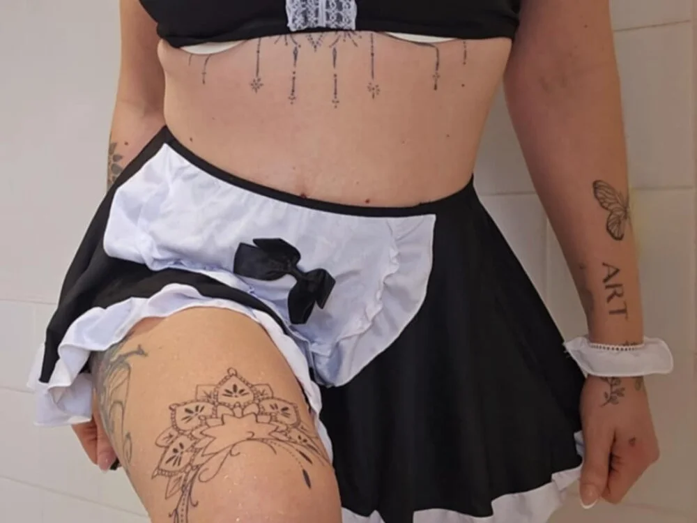 karmaamishi Offline XXX-Chat