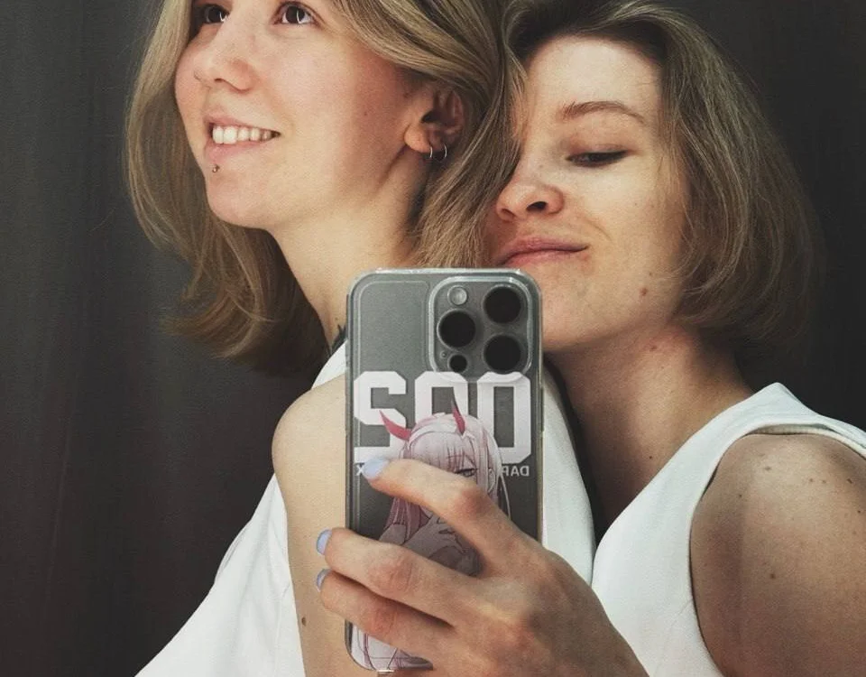 Offline XXX chat modela AsgardPrincesses