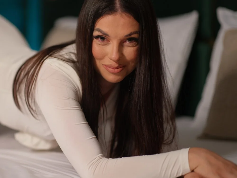 EllyLynnのオフラインXXXチャット