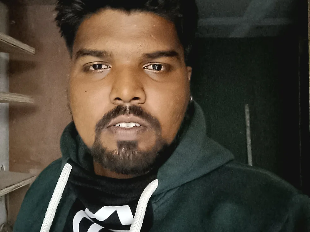 Gulab1312のオフラインXXXチャット