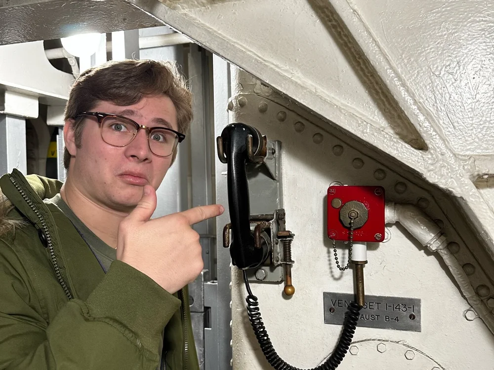 ben_private11's Offline XXX Chat