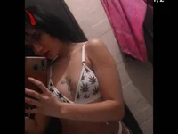 harly-lovense's Offline Chat Room