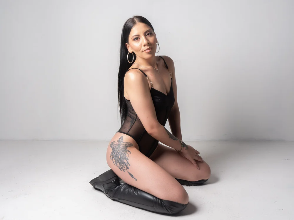 Offline XXX chat modela Abril_Fox__