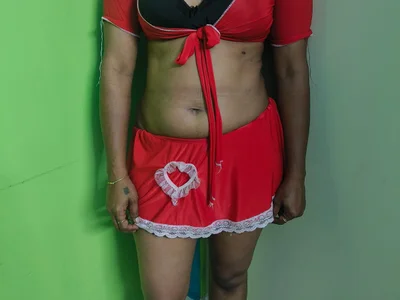 Tamil_navel_spicy - Girl 