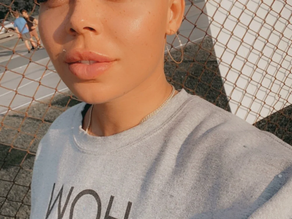 Chanel_Valentino's Offline XXX Chat