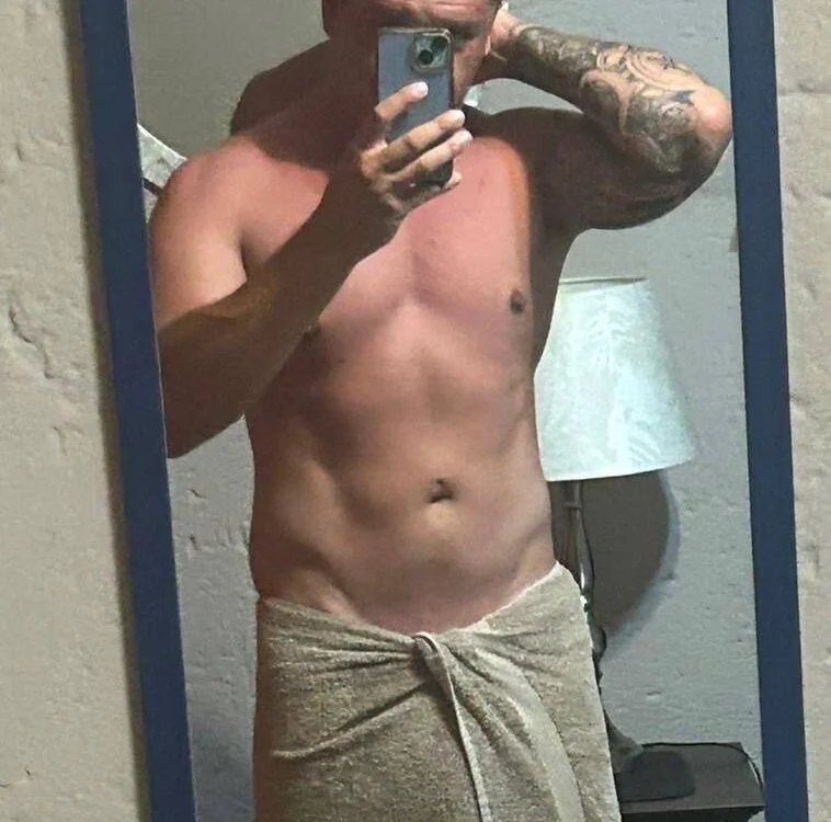 deception7326: συνομιλία ΧΧΧ εκτός σύνδεσης