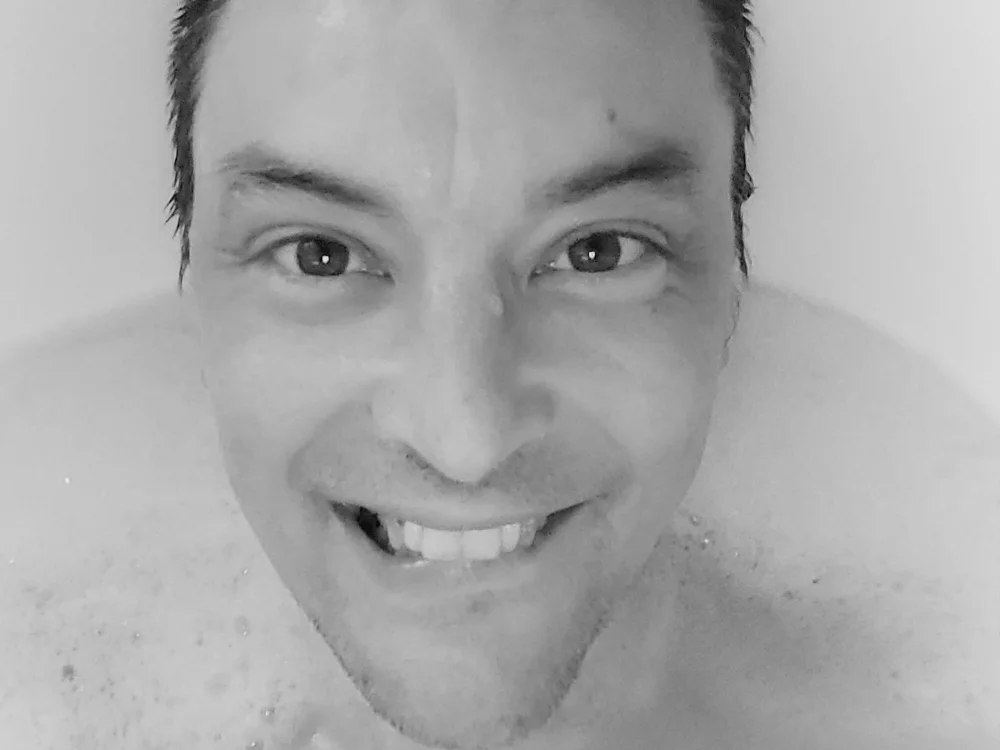 Joyful-Andi offline chatrum