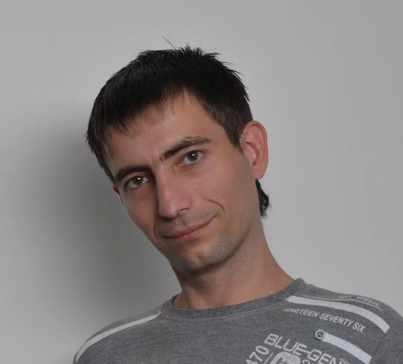 Alex_Bleak's Offline Chat Room
