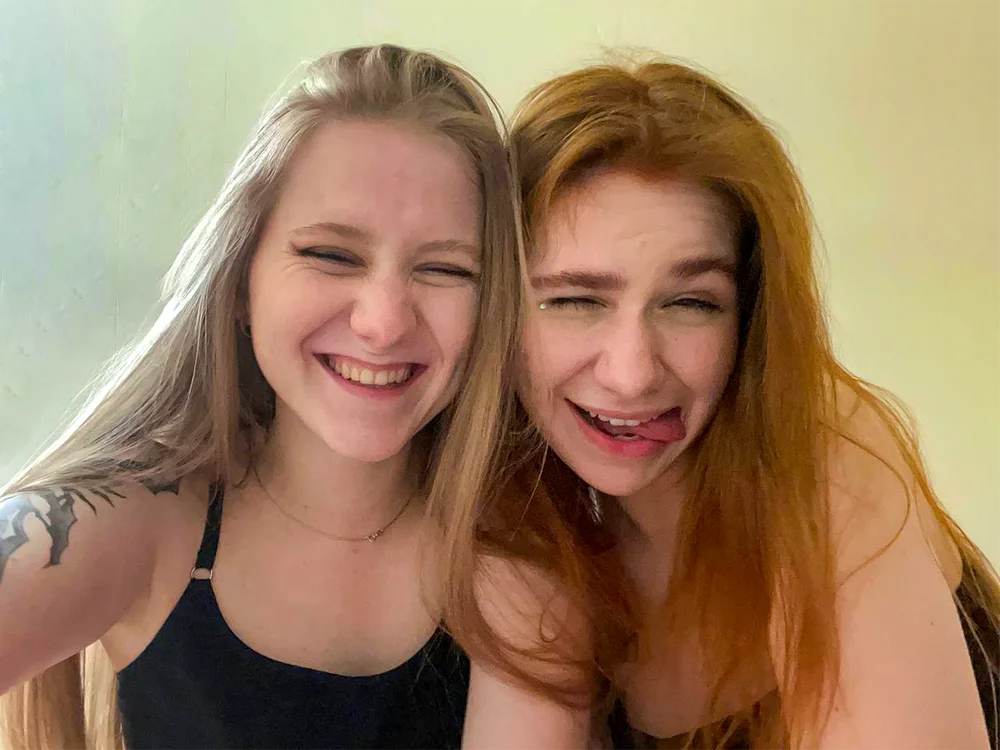 PhyllisDuell's Offline Chat Room