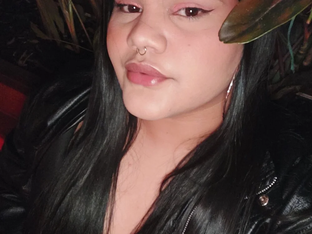 hanna_bbw_hot's Offline XXX Chat