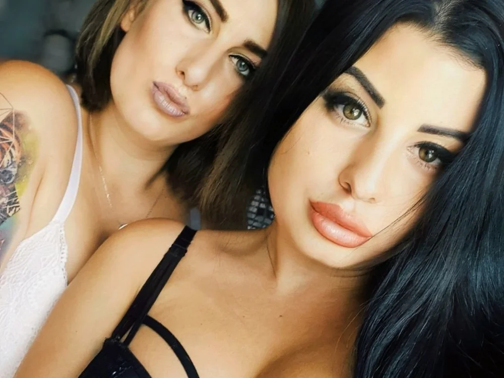 KiraLia's Offline XXX Chat