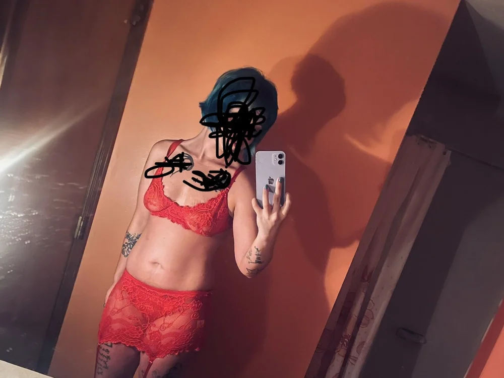 tattooedme333's Offline XXX Chat