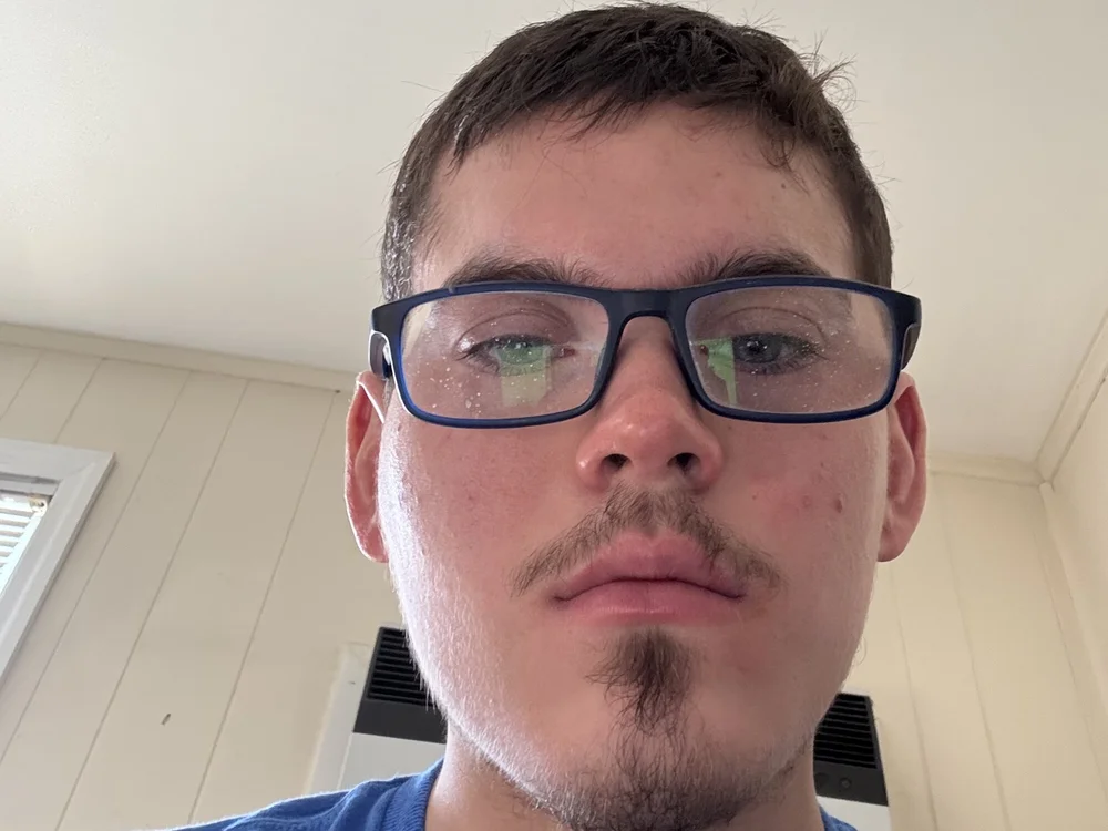 smallpenis77's Offline Chat Room