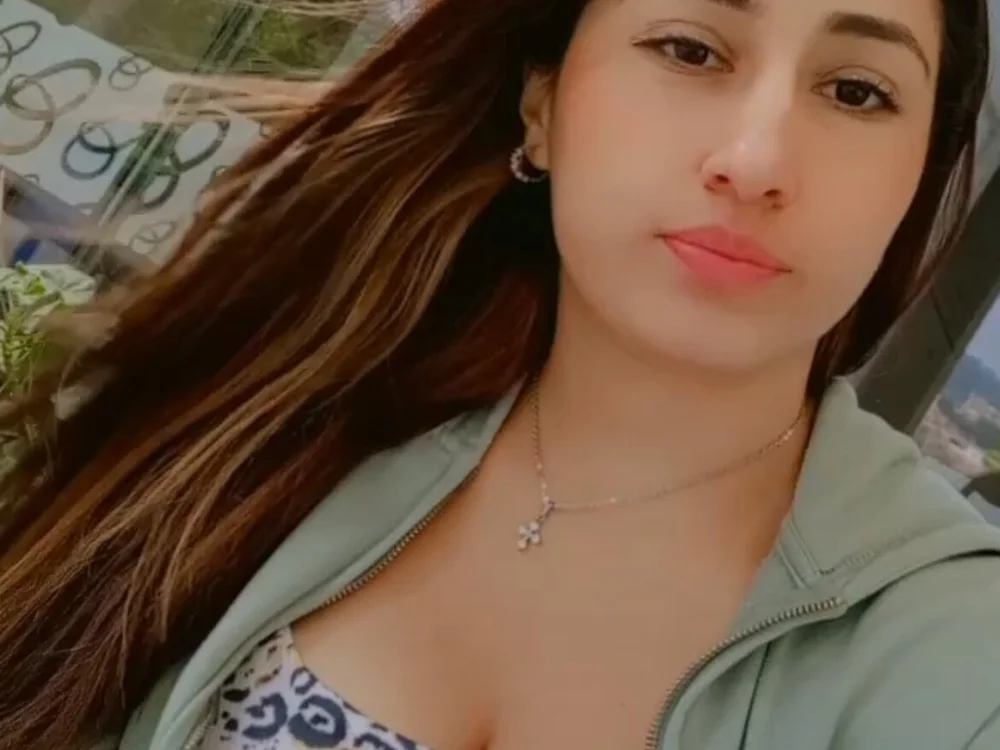 Chatroom XXX hors ligne de Alanah_connory