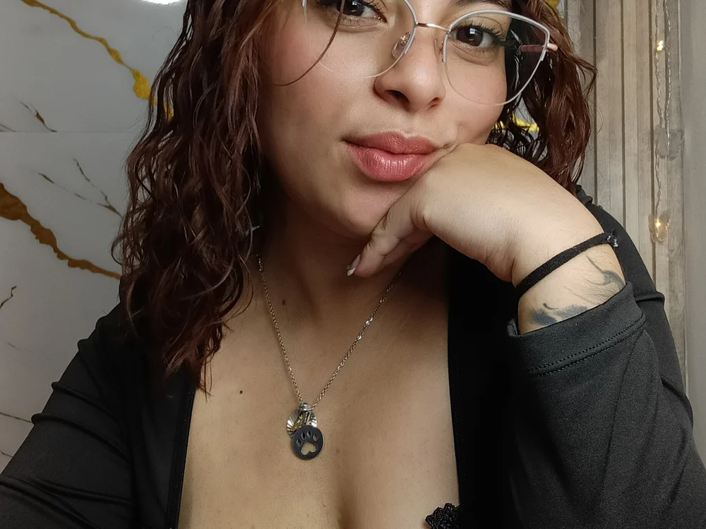 Iam_Issaa Cameră chat offline