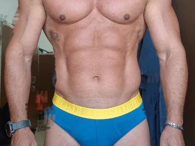 Francesc80 Male Brunette Cam Nude