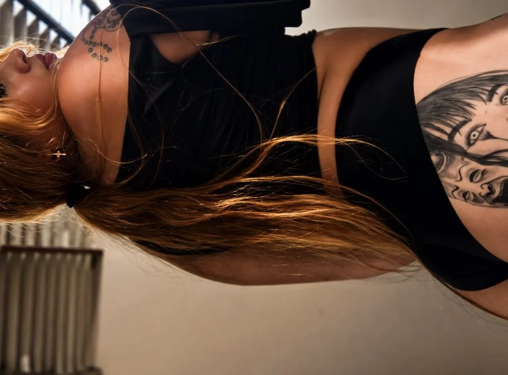 mia_delice14's Offline Chat Room
