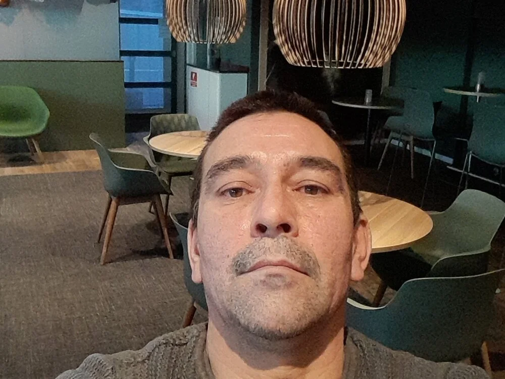 دردشة dick81 الجنسية دون اتصال