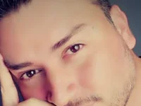 Axel_0-0 webcam model