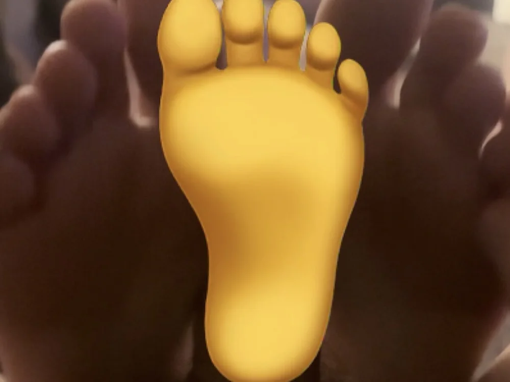teenfeetfuckercouple's Offline XXX Chat