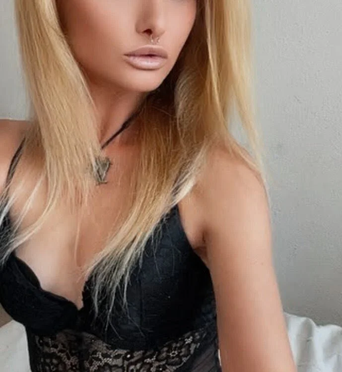 AmybabenThomas offline XXX-chat