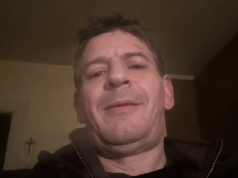 mshep's Offline Chat Room