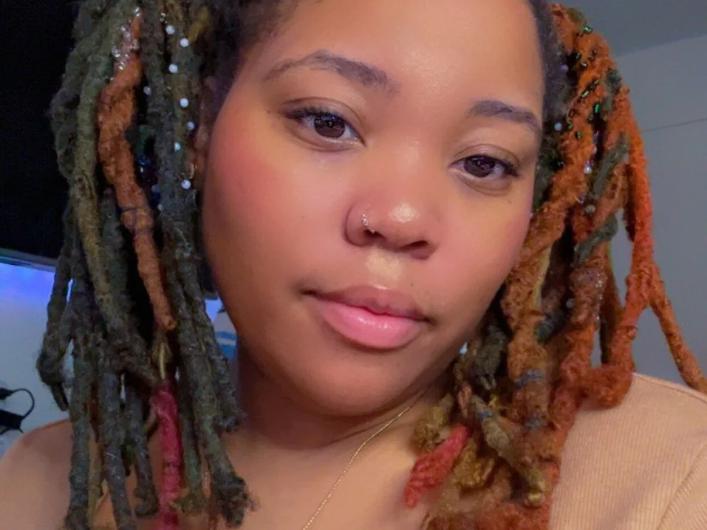Prettygemini38's Offline Chat Room
