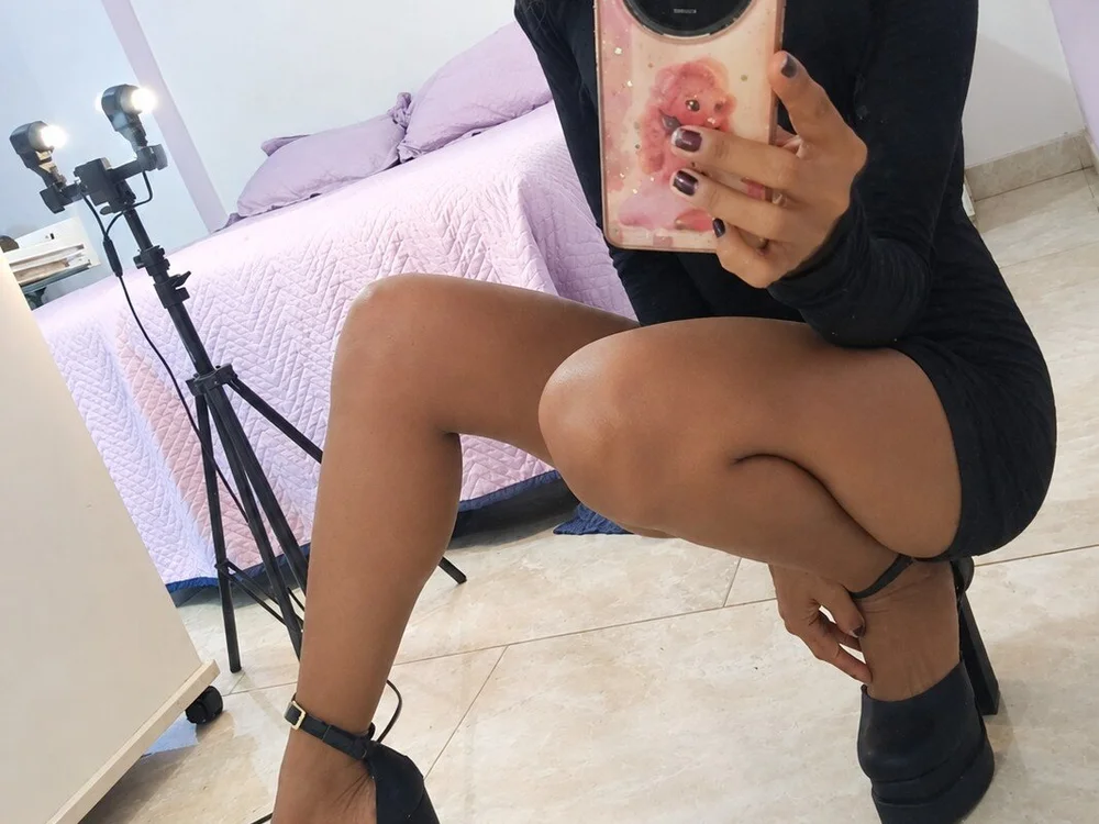 Chatroom XXX hors ligne de demonica_lucy