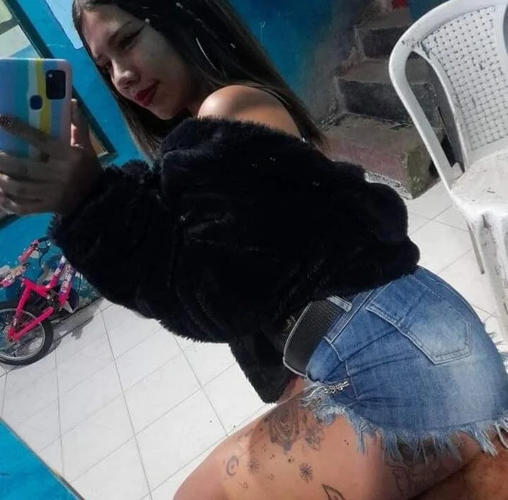 lily_jamesx Offline XXX-chat