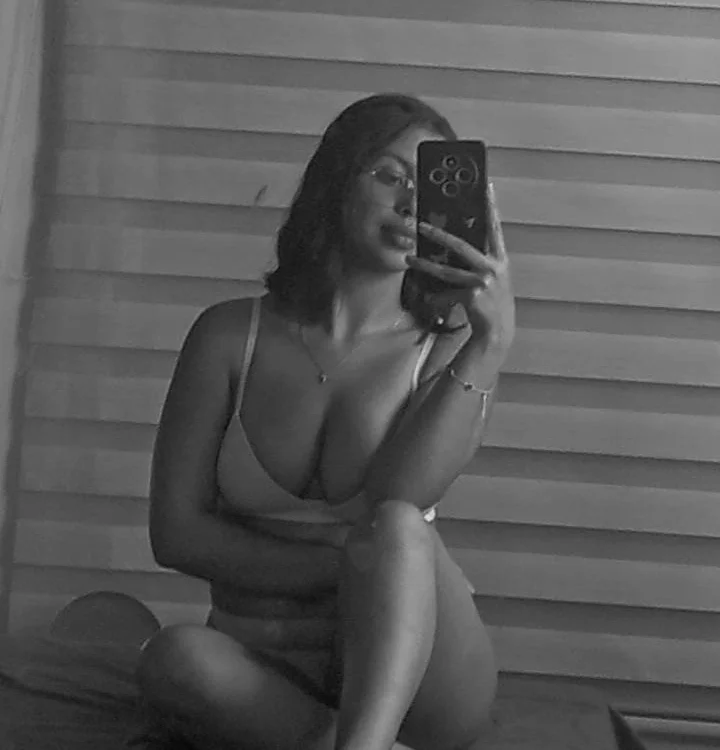 Tinaa_Monroe Offline XXX-Chat
