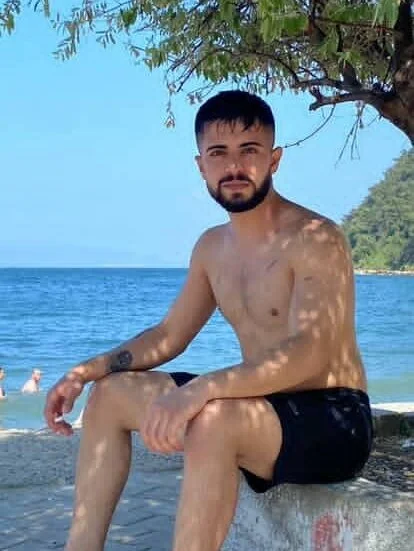 whitedevil999 Adlı Modelin Çevrimdışı XXX Sohbeti