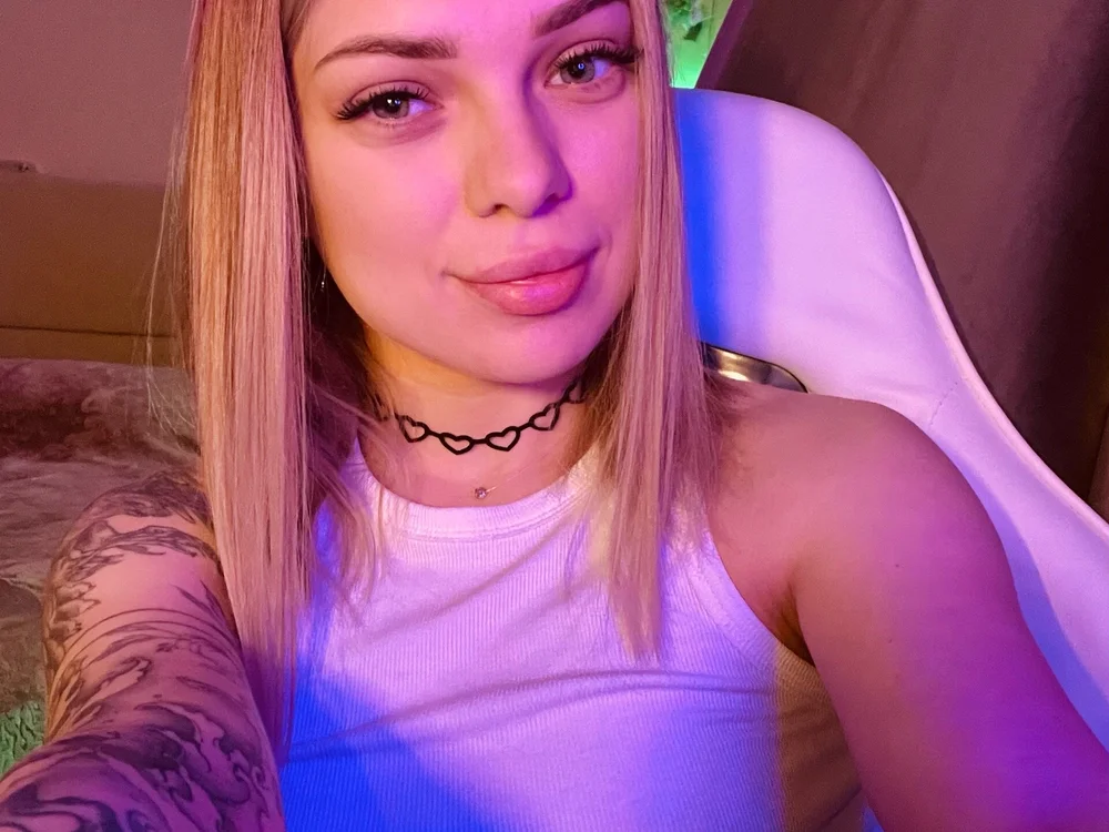 CandyBrass offline XXX-chat