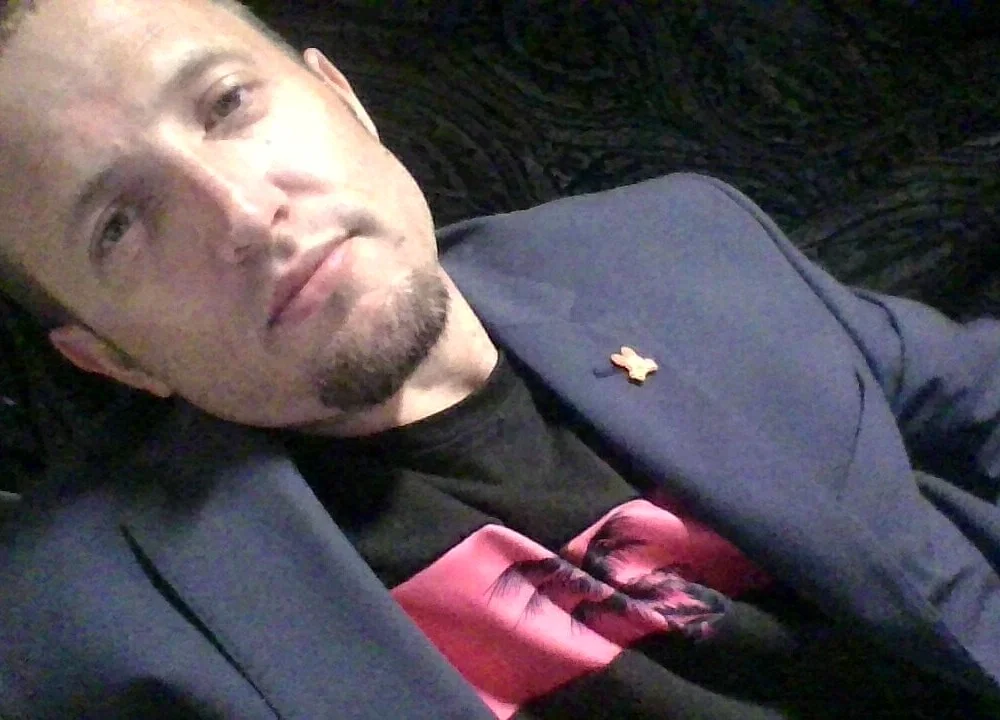 Офлайн-чат XXX SoughtRough