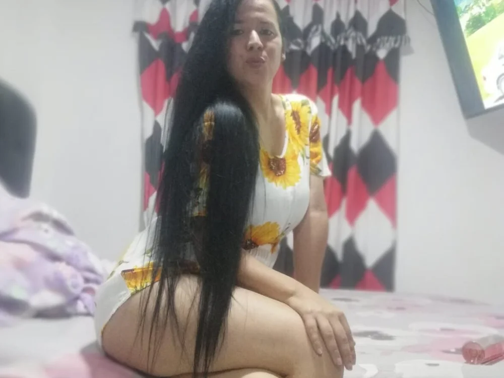 KatiaYellow8's Offline XXX Chat