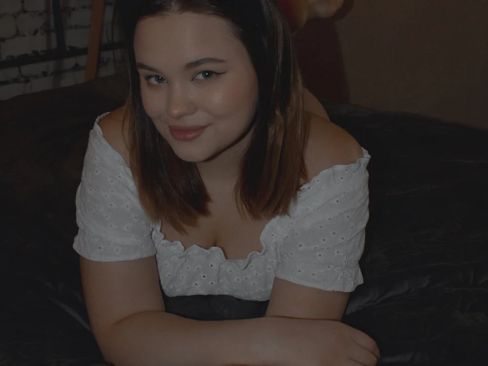 Amelia_Elmer's Offline Chat Room