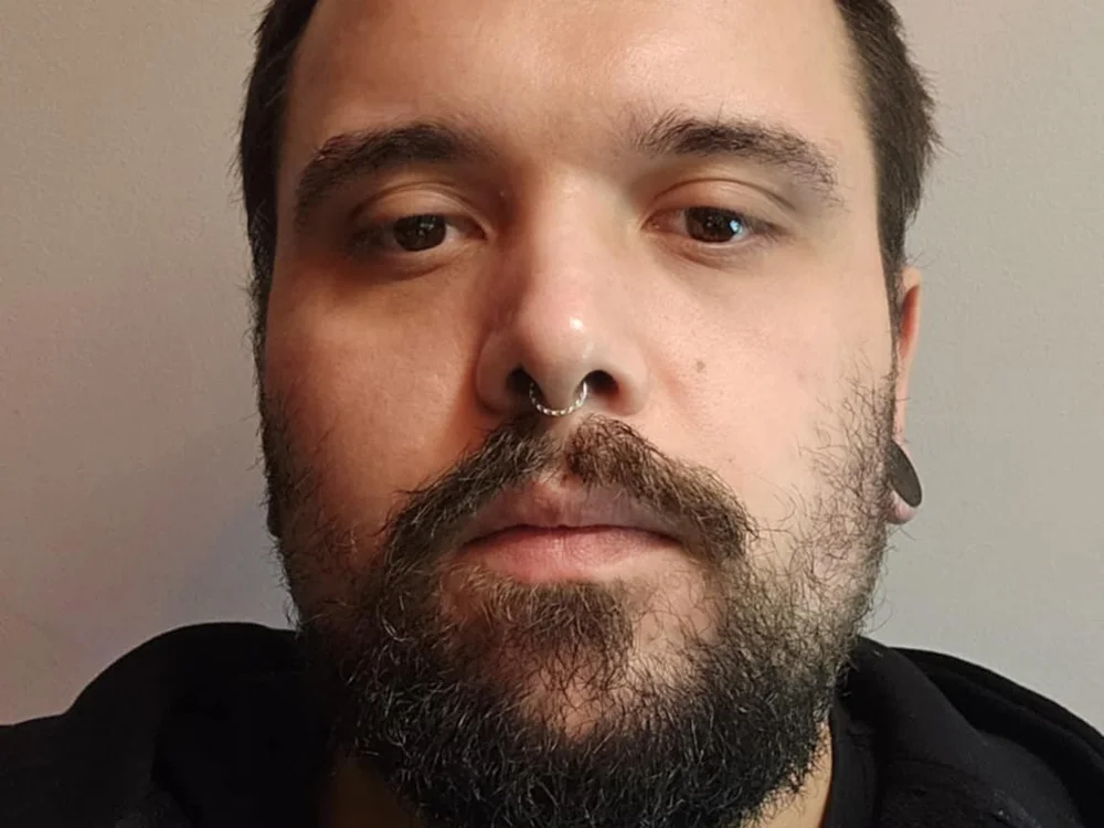 Smiley_bear_n Offline XXX chat
